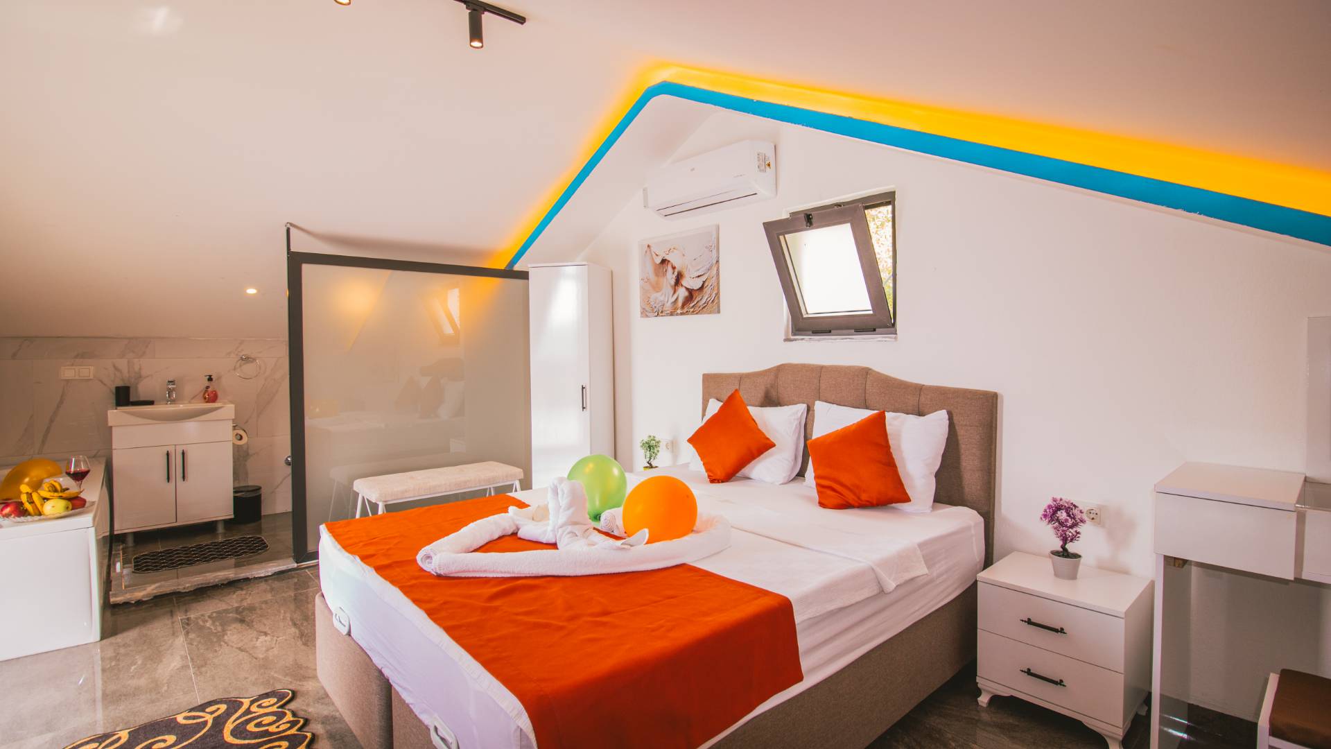 Kaş Çayköy'de Yemyeşil Doğada, Özel Havuzlu, Korunaklı Villa