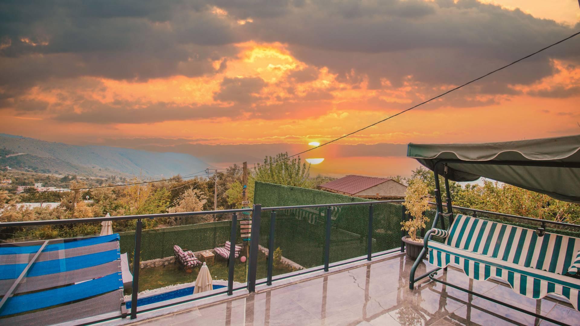 Kaş Çayköy'de Yemyeşil Doğada, Özel Havuzlu, Korunaklı Villa