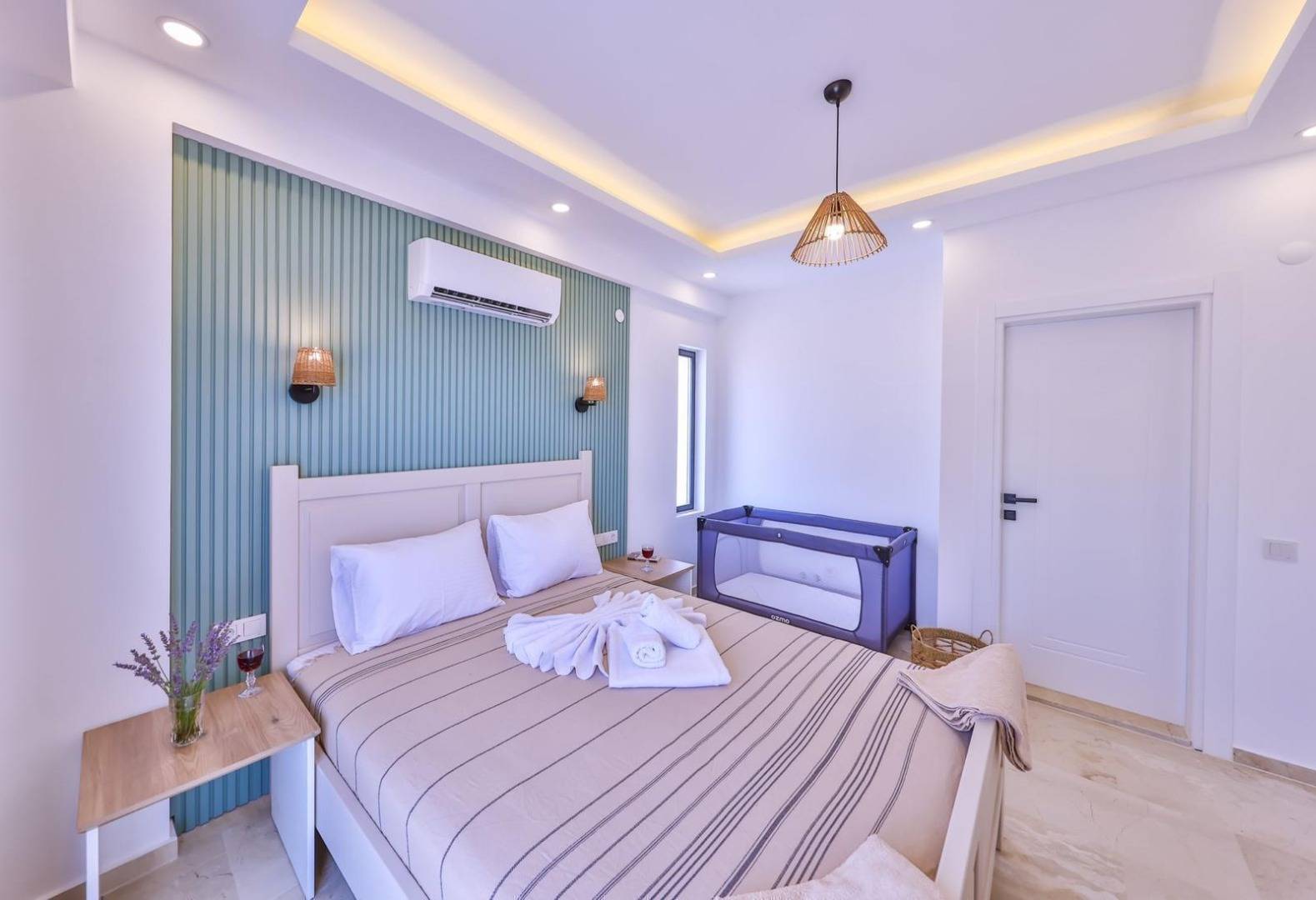 Kaş Çukurbağ'da Bohem Tasarımlı, Özel Havuzlu, Konforlu Villa 