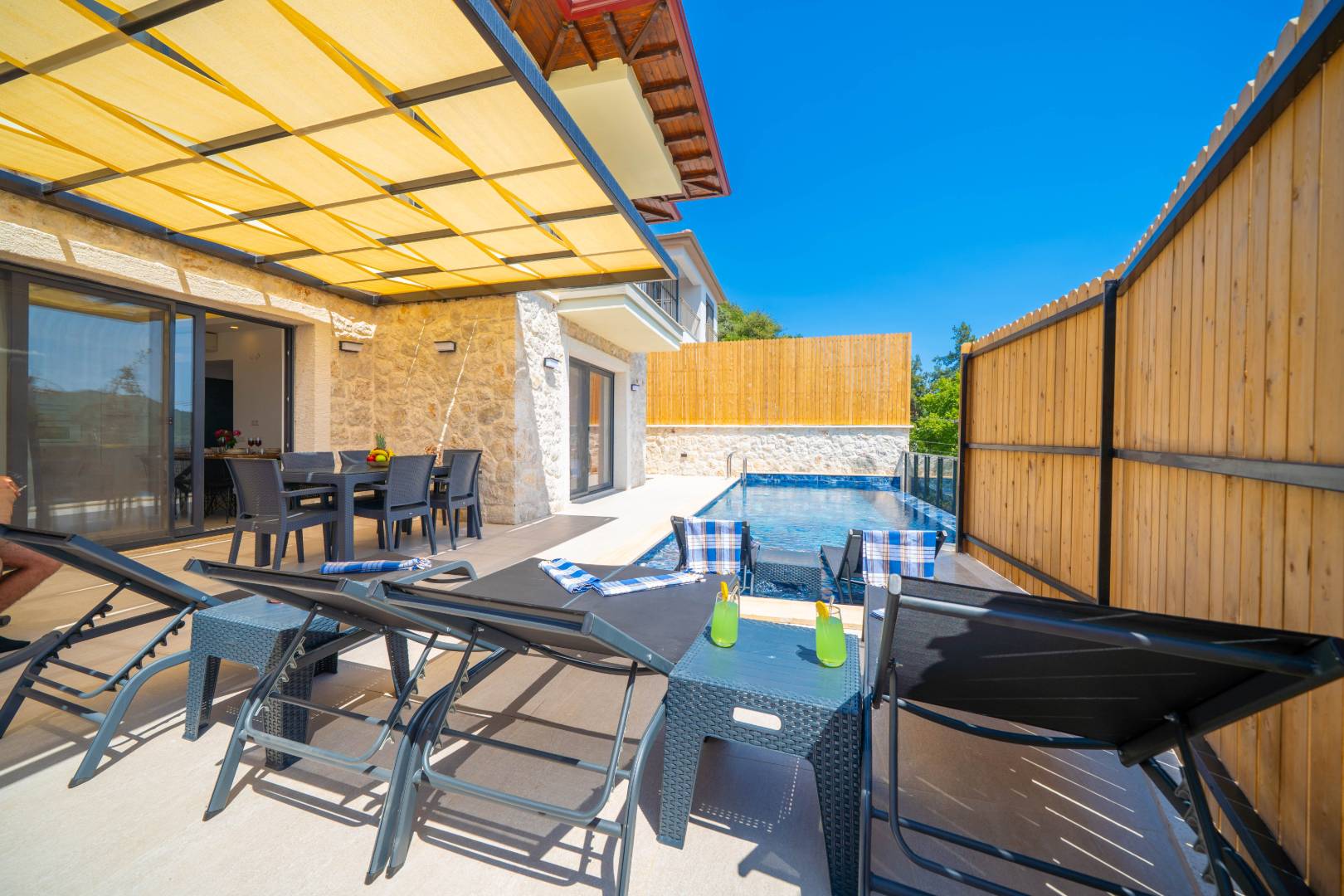 Kaş Çukurbağ'da Huzurlu Doğada, Özel Havuzlu, Jakuzili Villa