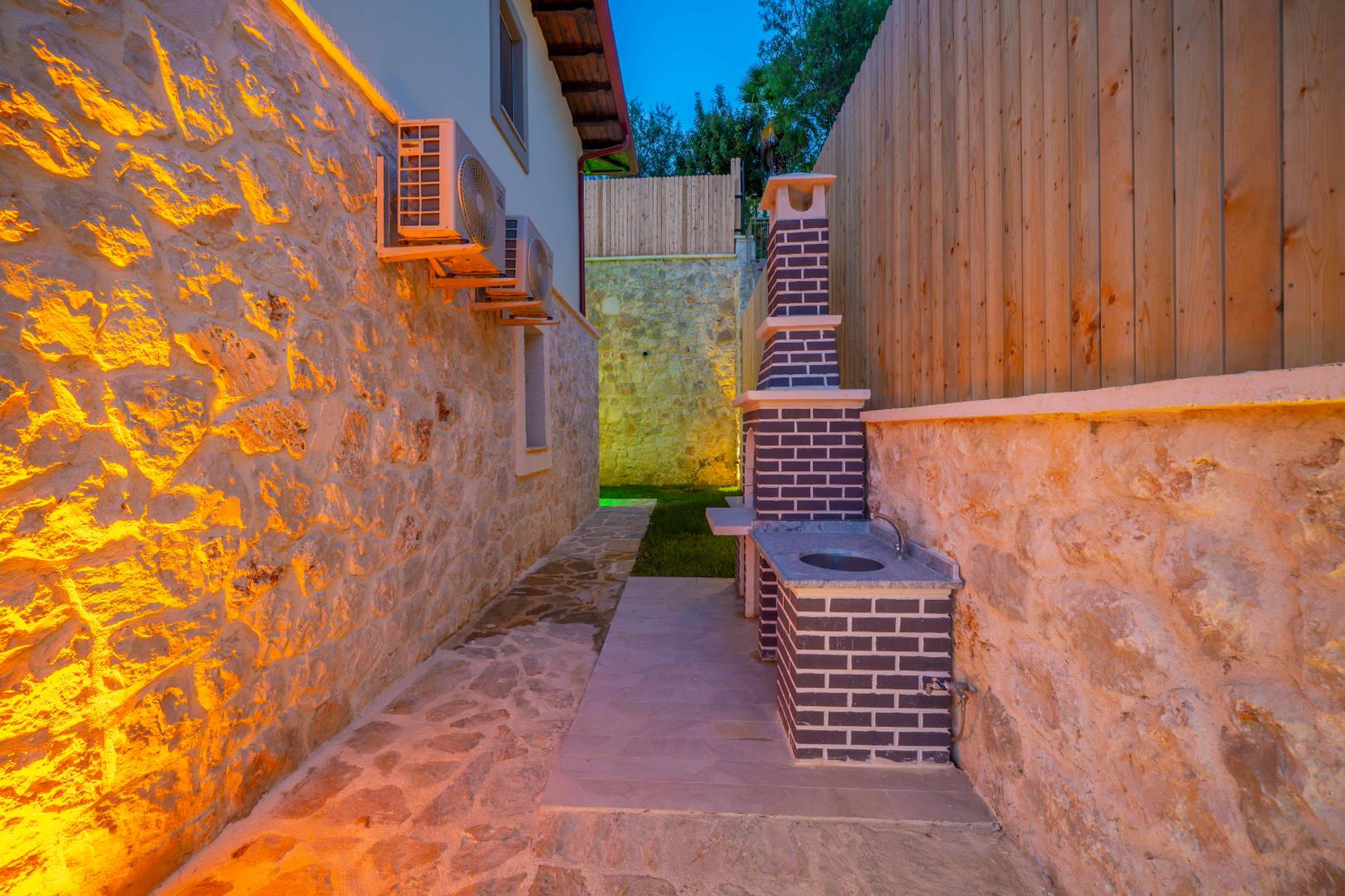 Kaş Çukurbağ'da Huzurlu Doğada, Özel Havuzlu, Jakuzili Villa