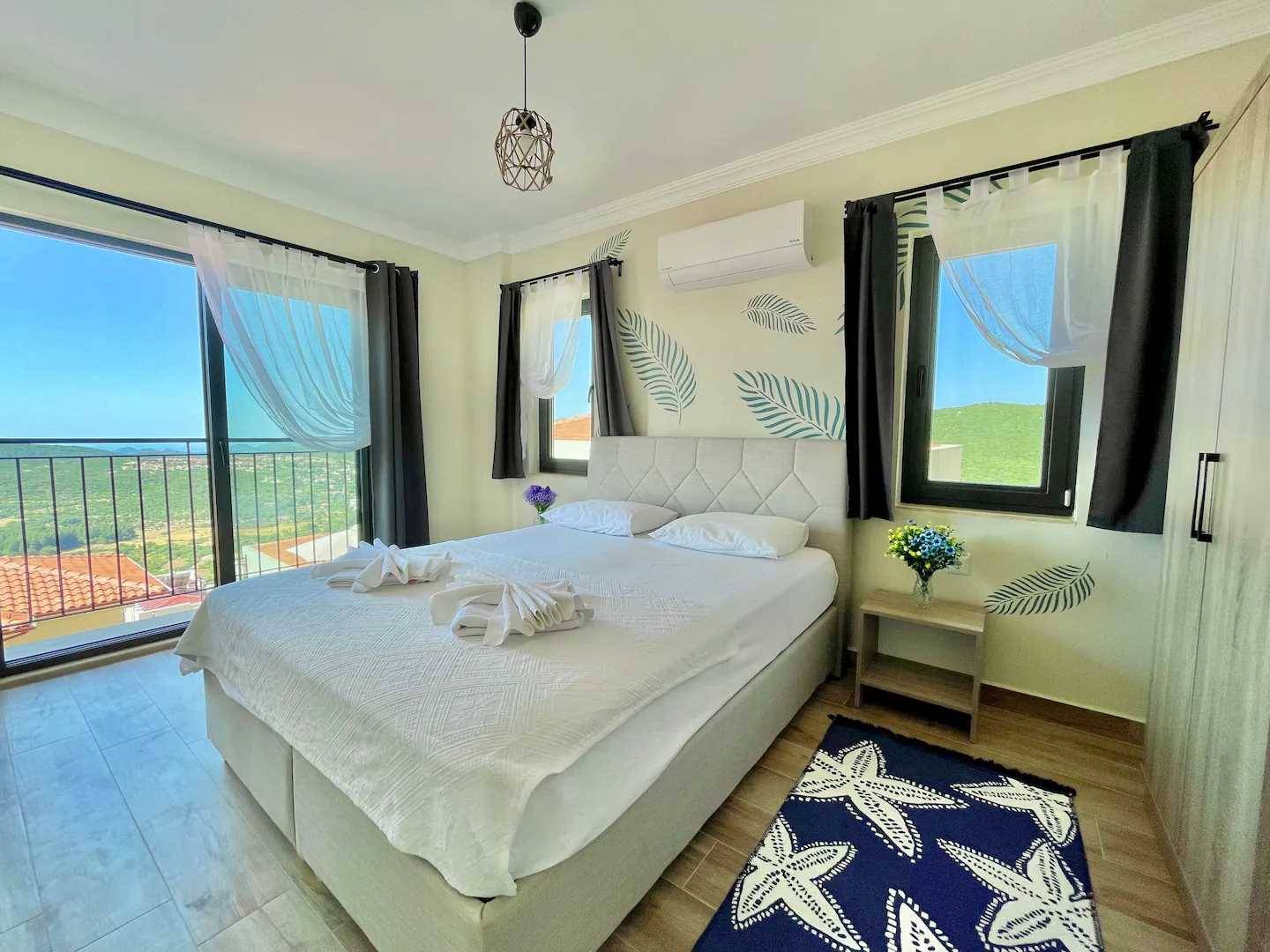 Kaş Çukurbağ'da Kalabalık Ailelere Uygun, Özel Havuzlu, Jakuzili Villa