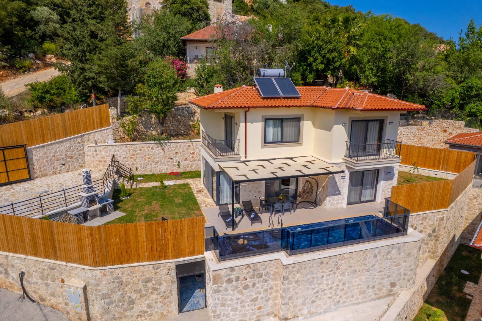 Kaş Çukurbağ'da Ormanın İçerisinde, Özel Havuzlu, 6 Kişilik Villa