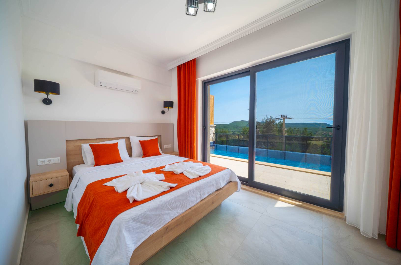 Kaş Çukurbağ'da Ormanın İçerisinde, Özel Havuzlu, 6 Kişilik Villa
