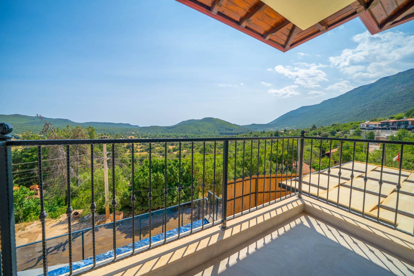 Kaş Çukurbağ'da Ormanın İçerisinde, Özel Havuzlu, 6 Kişilik Villa
