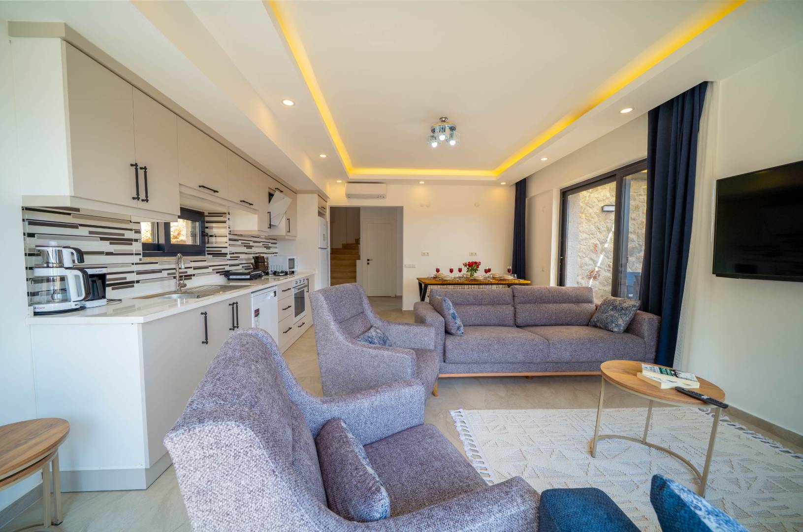 Kaş Çukurbağ'da Ormanın İçerisinde, Özel Havuzlu, 6 Kişilik Villa