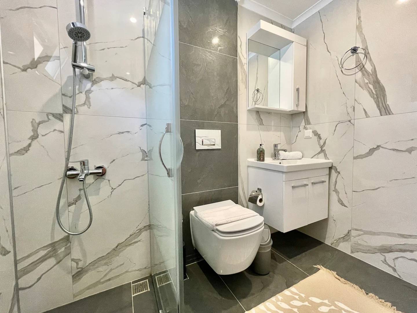 Kaş Çukurbağ'da Sakin Konumda, Özel Havuzlu, Kiralık Villa