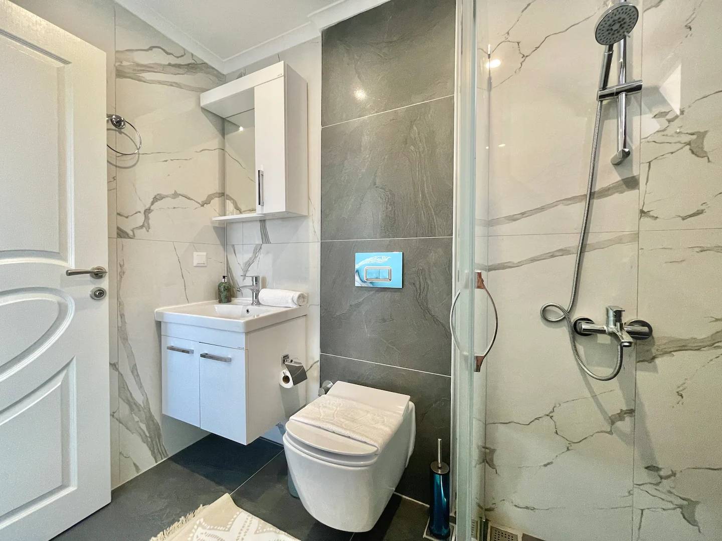 Kaş Çukurbağ'da Sakin Konumda, Özel Havuzlu, Kiralık Villa