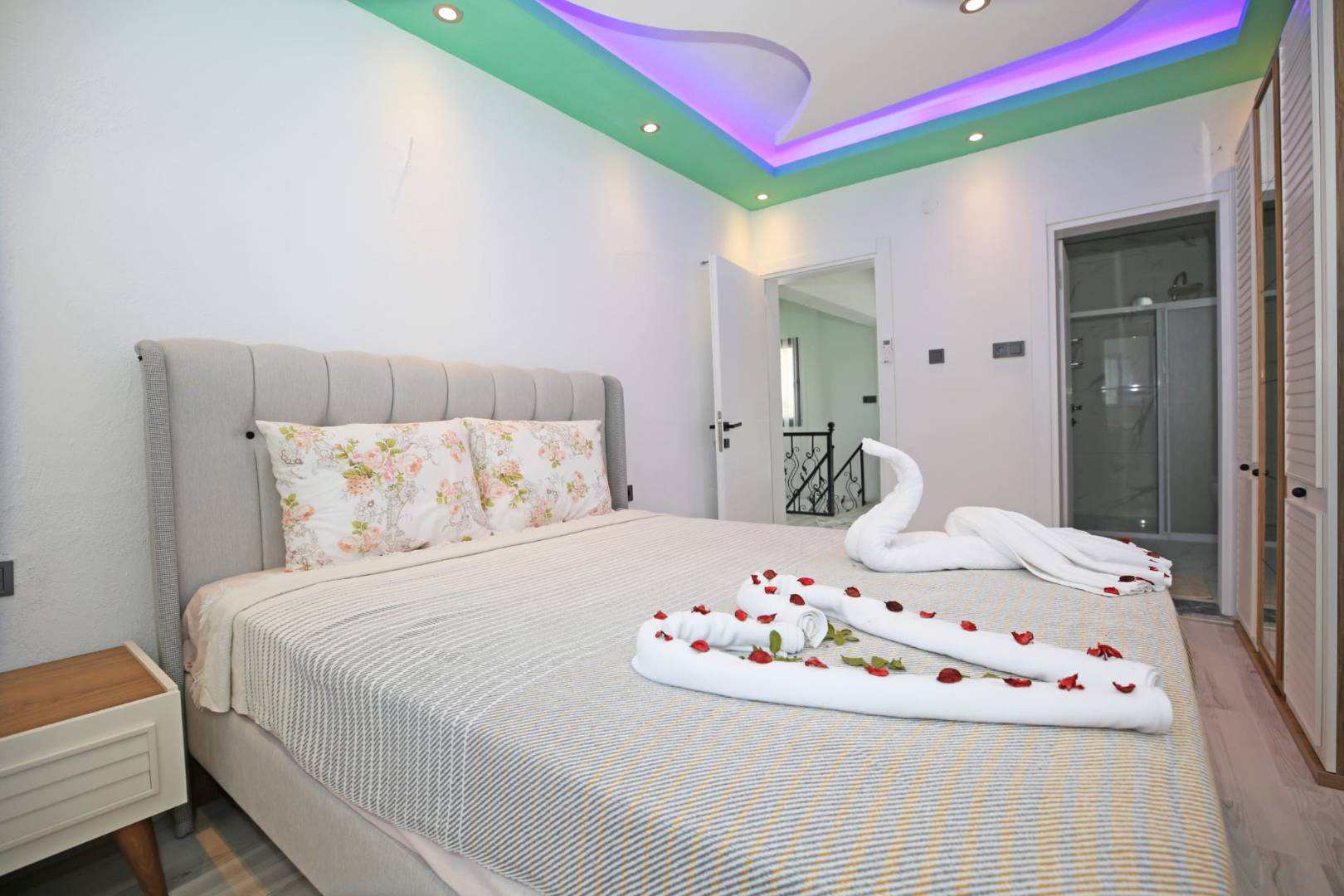 Kaş Hacıoğlan'da Balayı Çiftlerine Uygun, Özel Havuzlu, 2+1 Villa