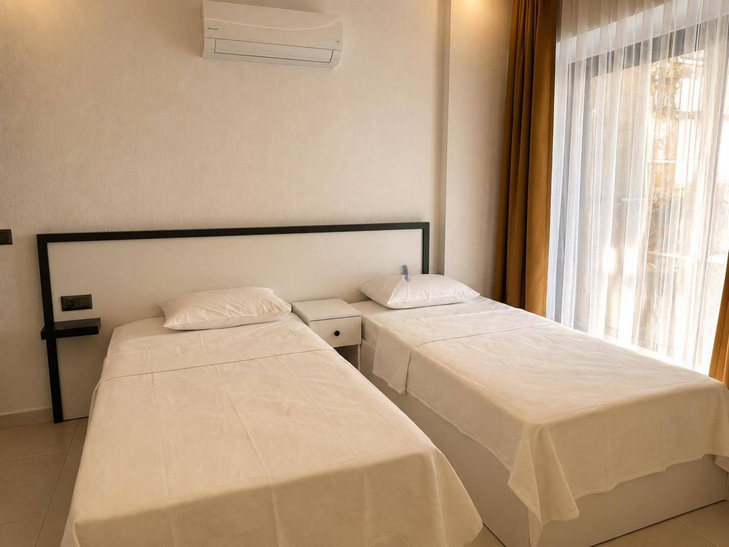 Kaş İkizce'de Balayı Çiftlerine Uygun, Kapalı Havuzlu, Korunaklı Villa
