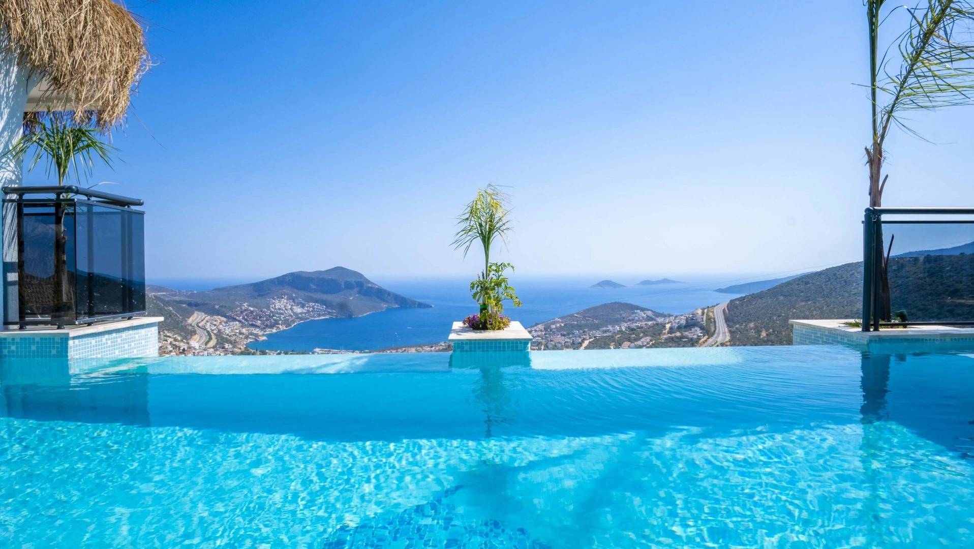 Kaş İslamlar'da Deniz Manzaralı, Sonsuzluk Havuzlu, 4 Kişilik Villa 46468