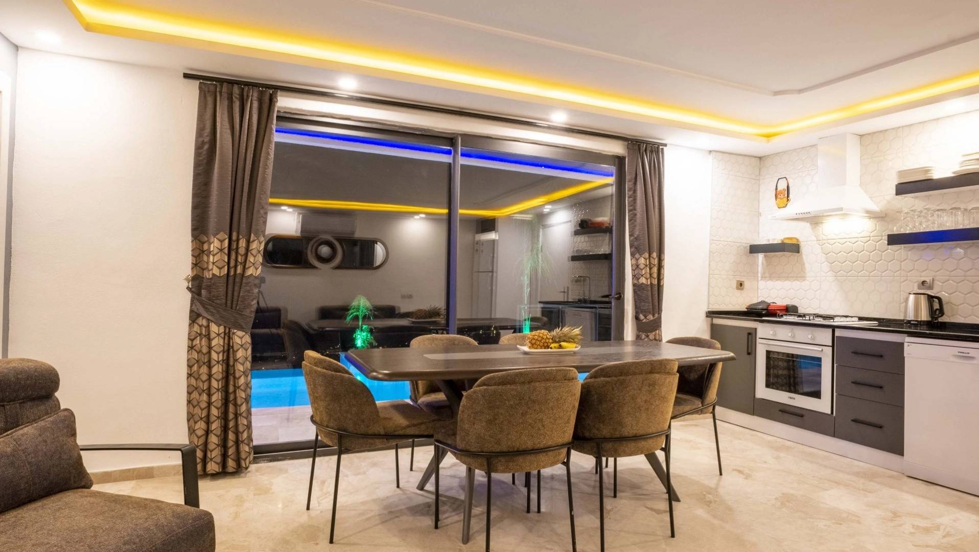 Kaş İslamlar'da Deniz Manzaralı, Sonsuzluk Havuzlu, 4 Kişilik Villa 46468 — 7