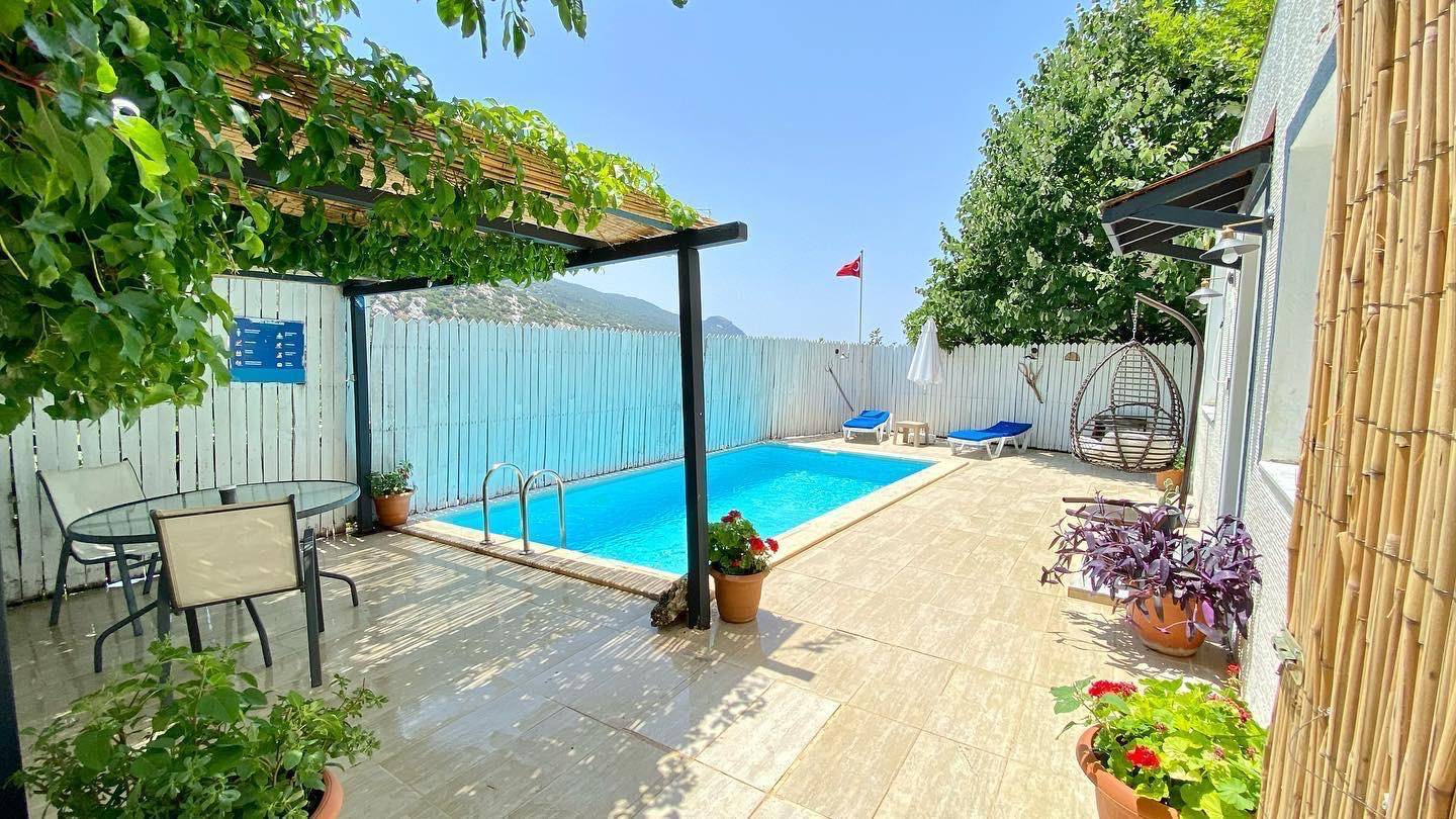 Kaş İslamlar'da Doğa İle İç İçe, Özel Havuzlu, 2 Kişilik Villa