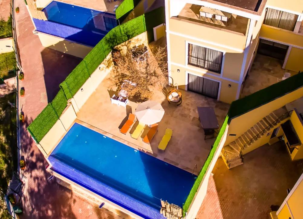 Kaş İslamlar'da Doğa Manzaralı, Isıtmalı Havuzlu, Lüks Villa
