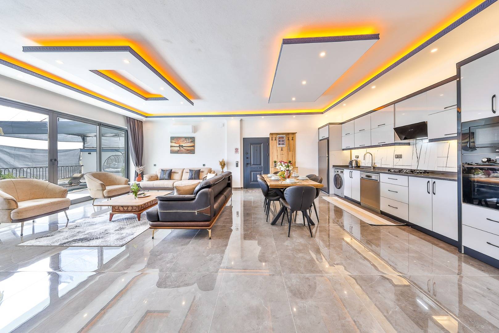 Kaş İslamlar'da Gözlerde Uzak Konumda, Özel Havuzlu, Konforlu Kiralık Villa