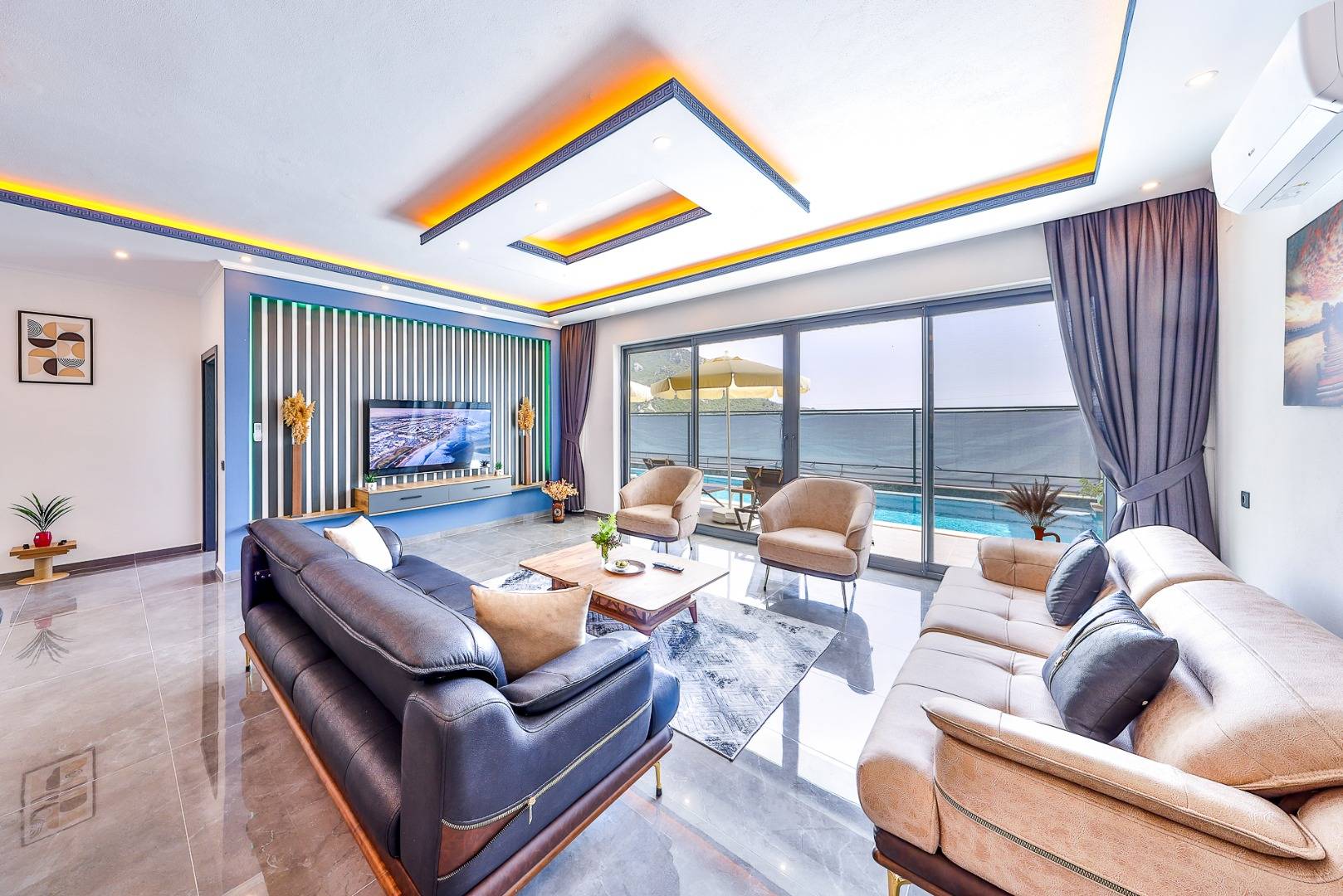 Kaş İslamlar'da Gözlerde Uzak Konumda, Özel Havuzlu, Konforlu Kiralık Villa