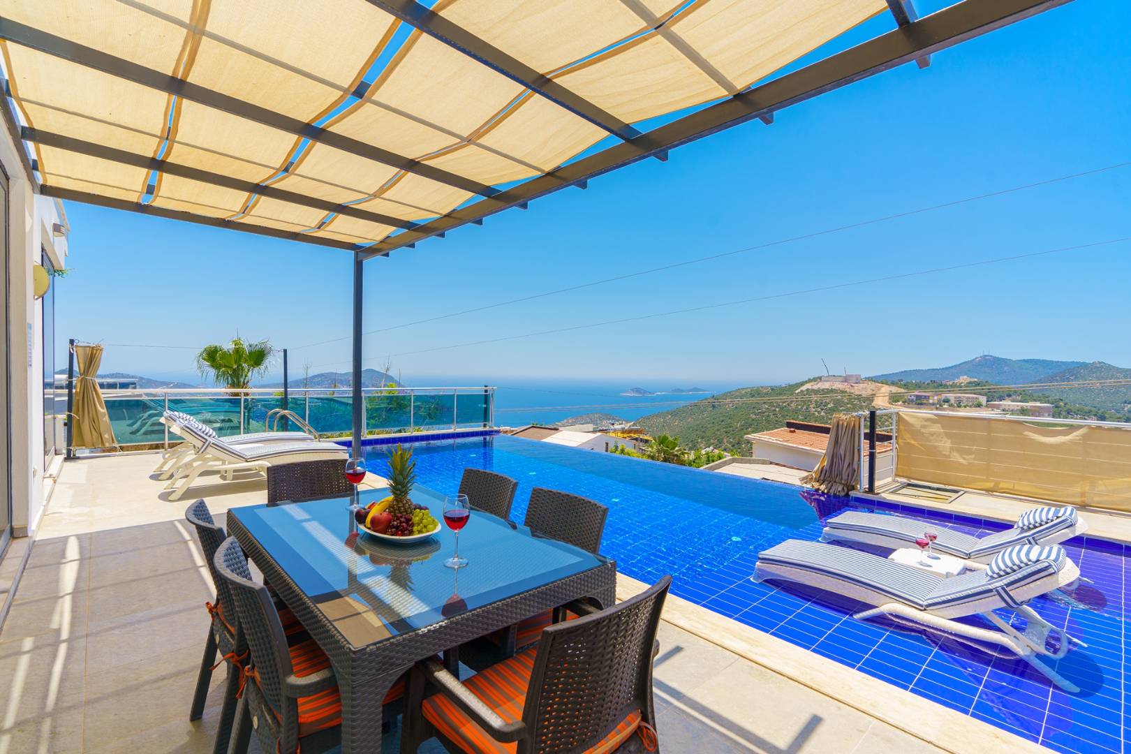 Kaş İslamlar'da Muhteşem Deniz Manzaralı, Özel Havuzlu, Jakuzili Villa 42503 — 5