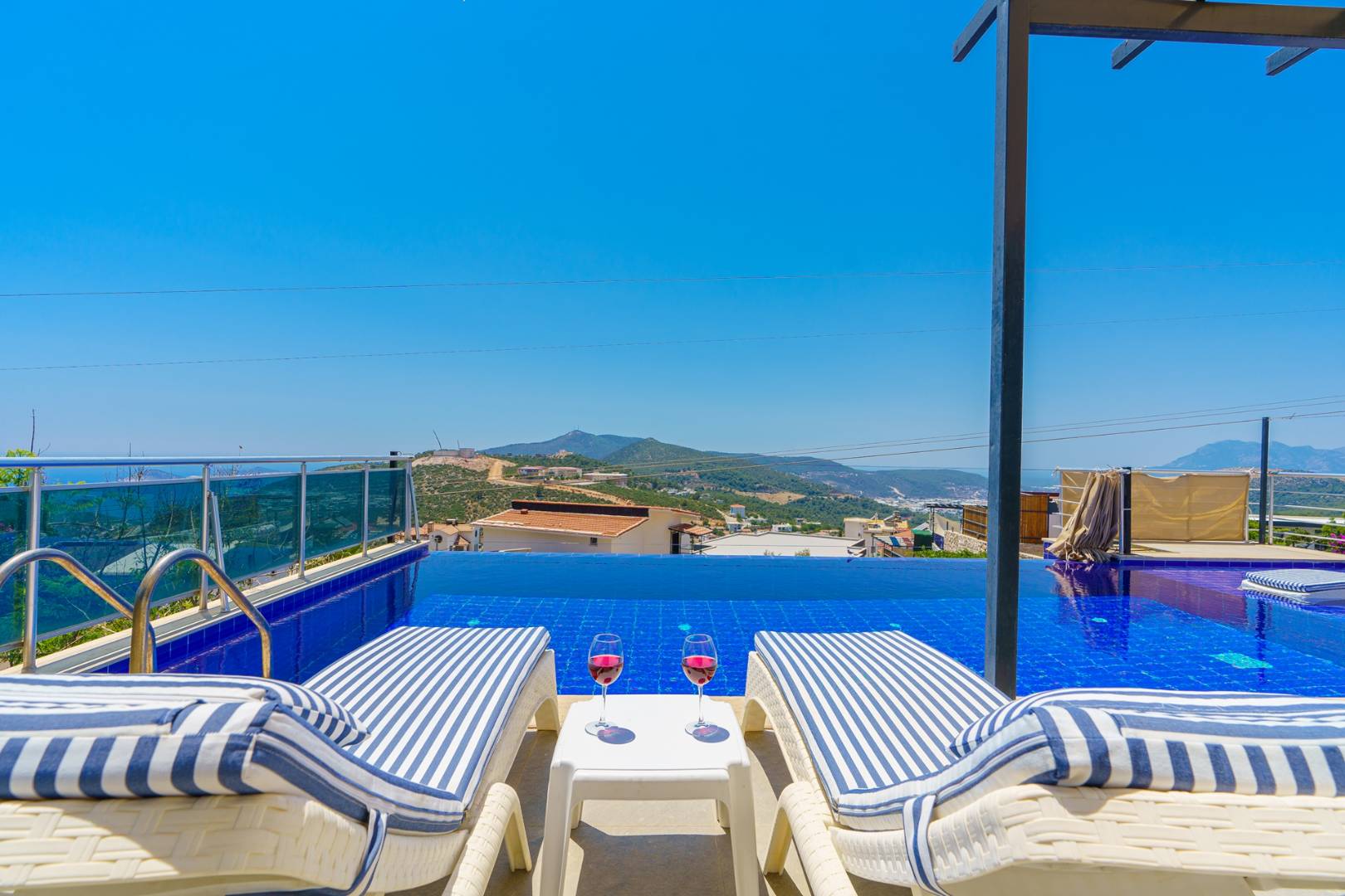 Kaş İslamlar'da Muhteşem Deniz Manzaralı, Özel Havuzlu, Jakuzili Villa 42503 — 9