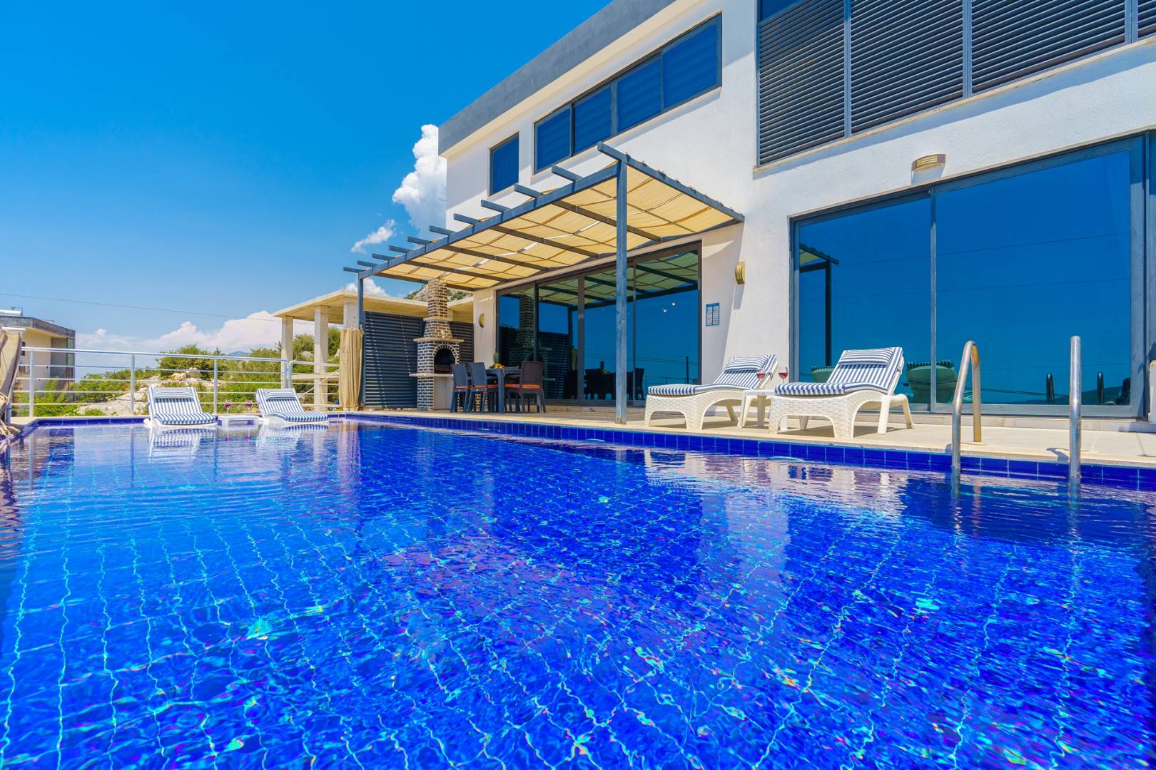 Kaş İslamlar'da Muhteşem Deniz Manzaralı, Özel Havuzlu, Jakuzili Villa 42503