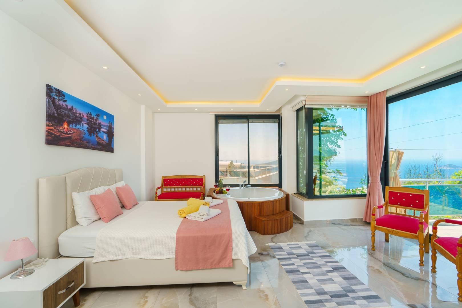 Kaş İslamlar'da Muhteşem Deniz Manzaralı, Özel Havuzlu, Jakuzili Villa