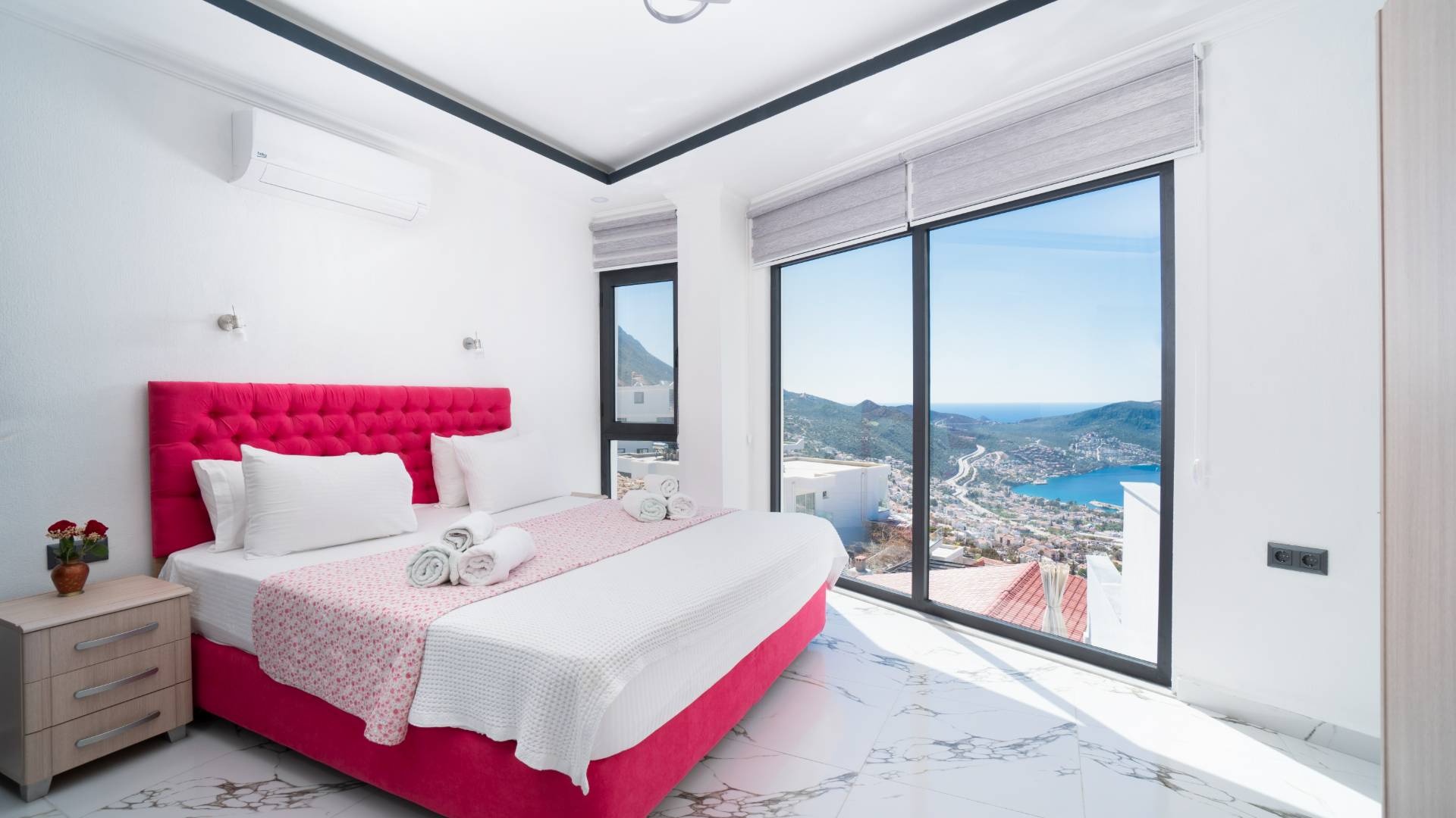 Kaş Akbel 'de Panoramik Deniz Manzaralı, Özel Havuzlu, Lüks Villa