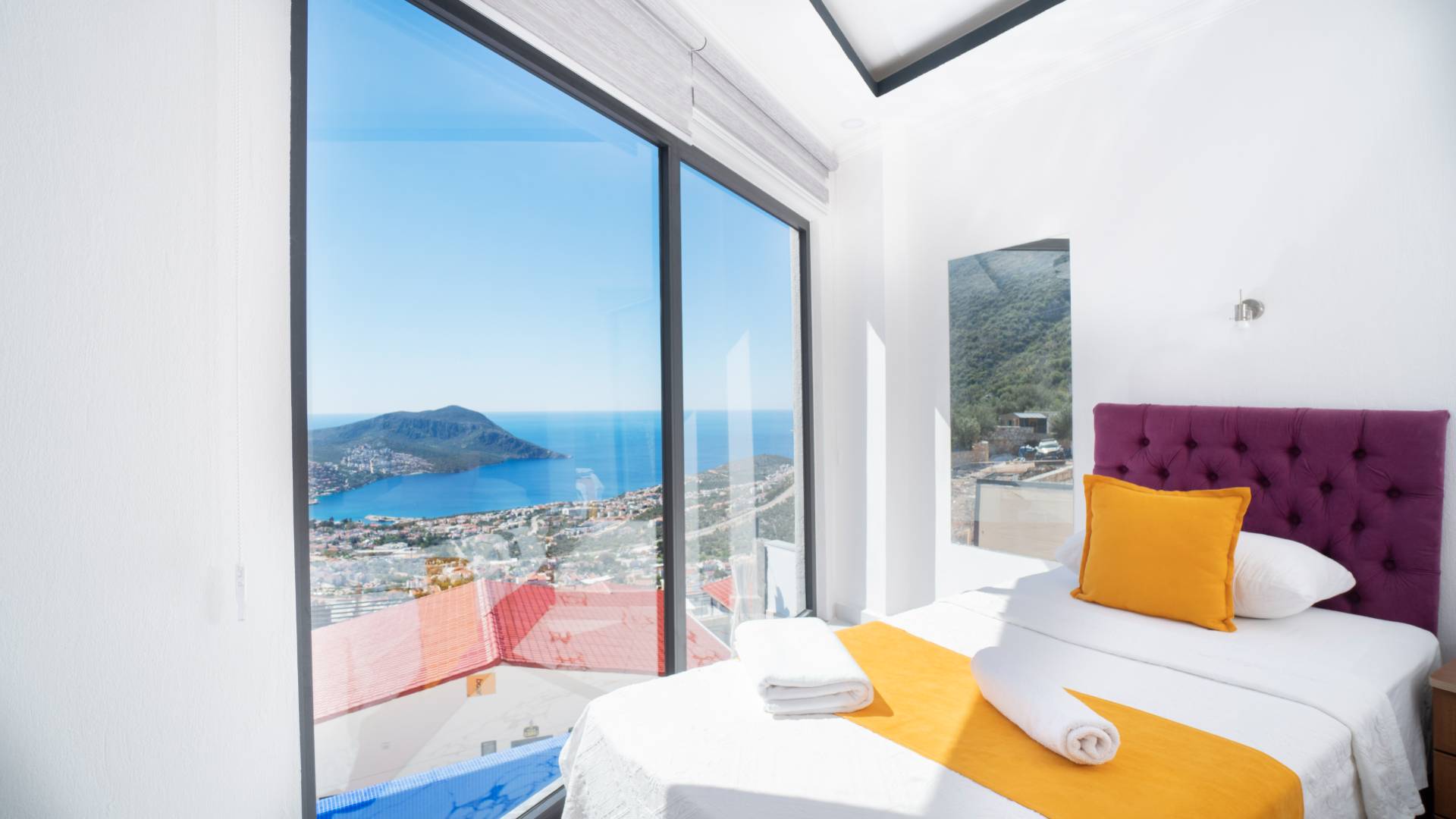 Kaş Akbel 'de Panoramik Deniz Manzaralı, Özel Havuzlu, Lüks Villa