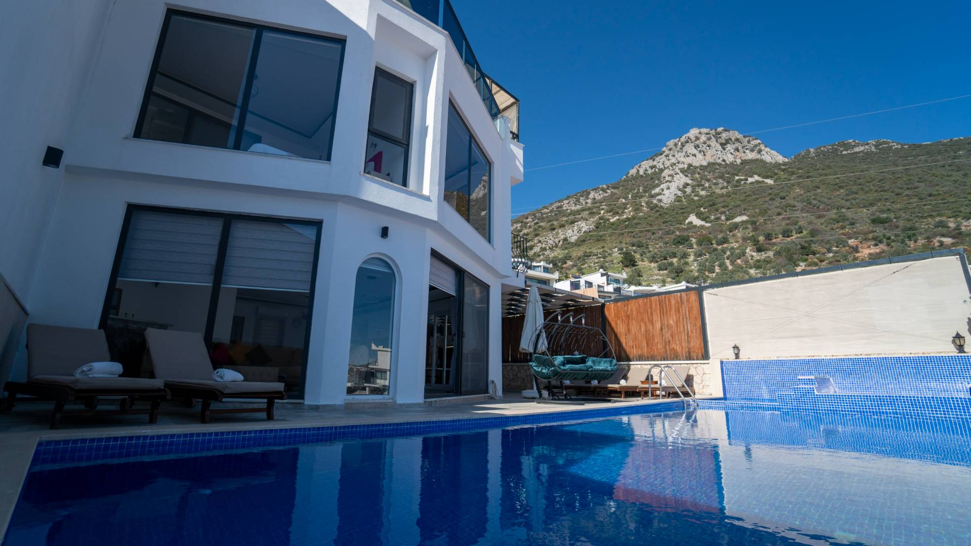 Kaş Akbel 'de Panoramik Deniz Manzaralı, Özel Havuzlu, Lüks Villa