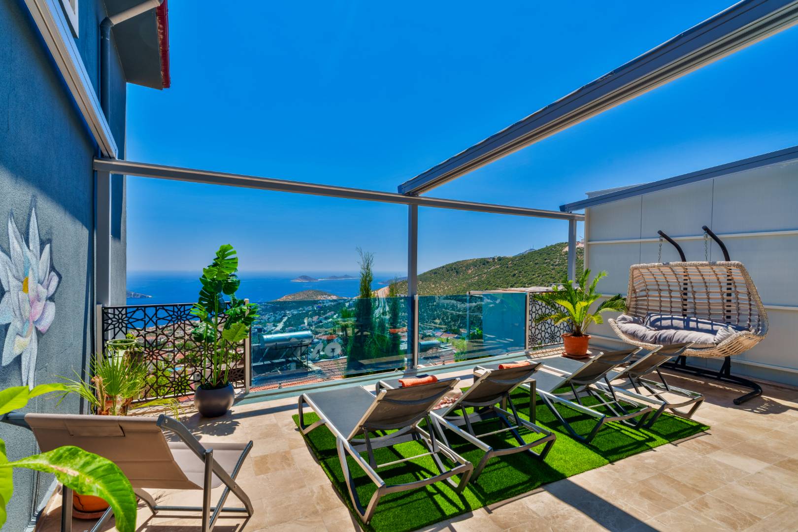 Kaş İslamlar'da Göz Alıcı Deniz Manzaralı, Özel Havuzlu, Balayı Villa