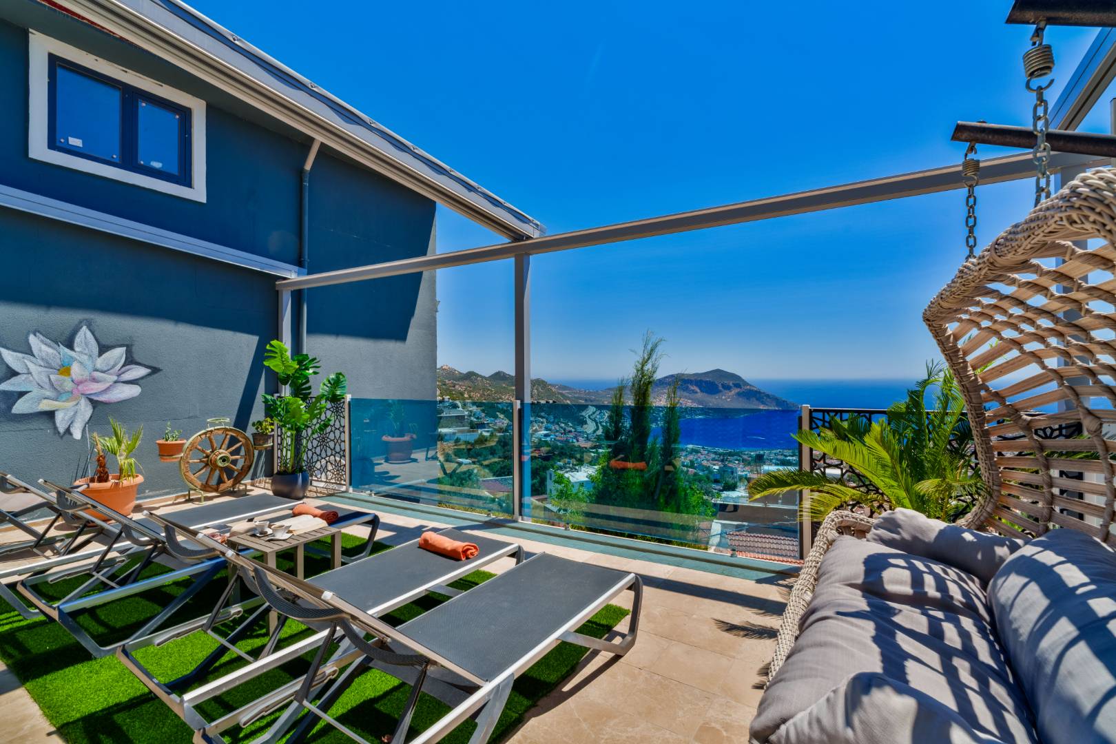 Kaş İslamlar'da Göz Alıcı Deniz Manzaralı, Özel Havuzlu, Balayı Villa