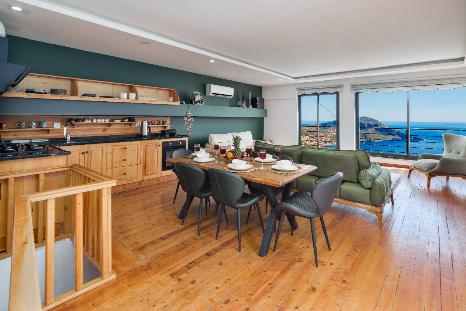 Kaş İslamlar'da Göz Alıcı Deniz Manzaralı, Özel Havuzlu, Balayı Villa