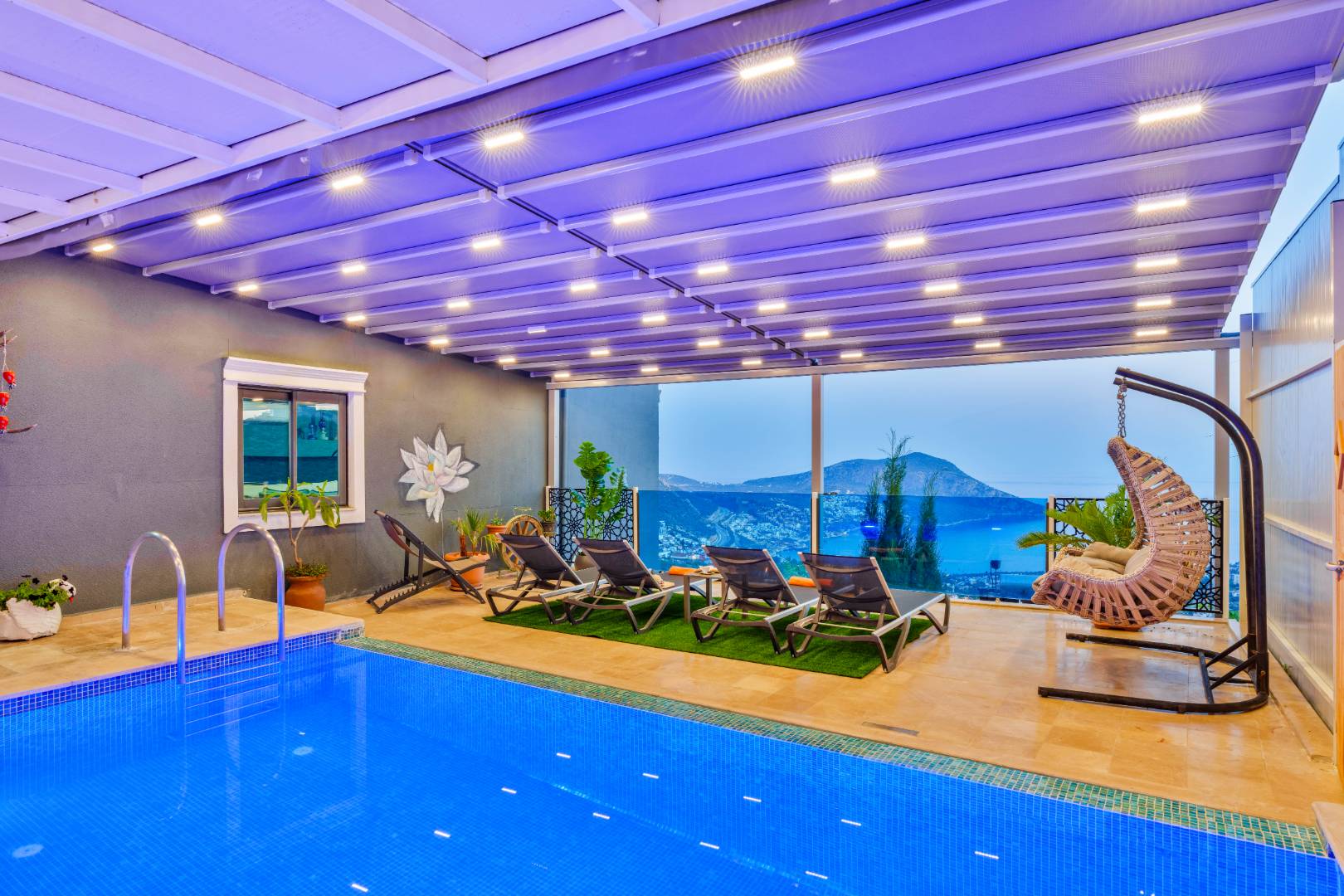 Kaş İslamlar'da Göz Alıcı Deniz Manzaralı, Özel Havuzlu, Balayı Villa