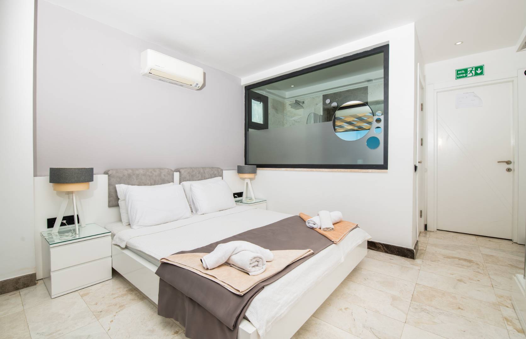 Kaş Kalkan'da Benzersiz Deniz Manzaralı, Özel Havuzlu, 5+1 Lüks Villa