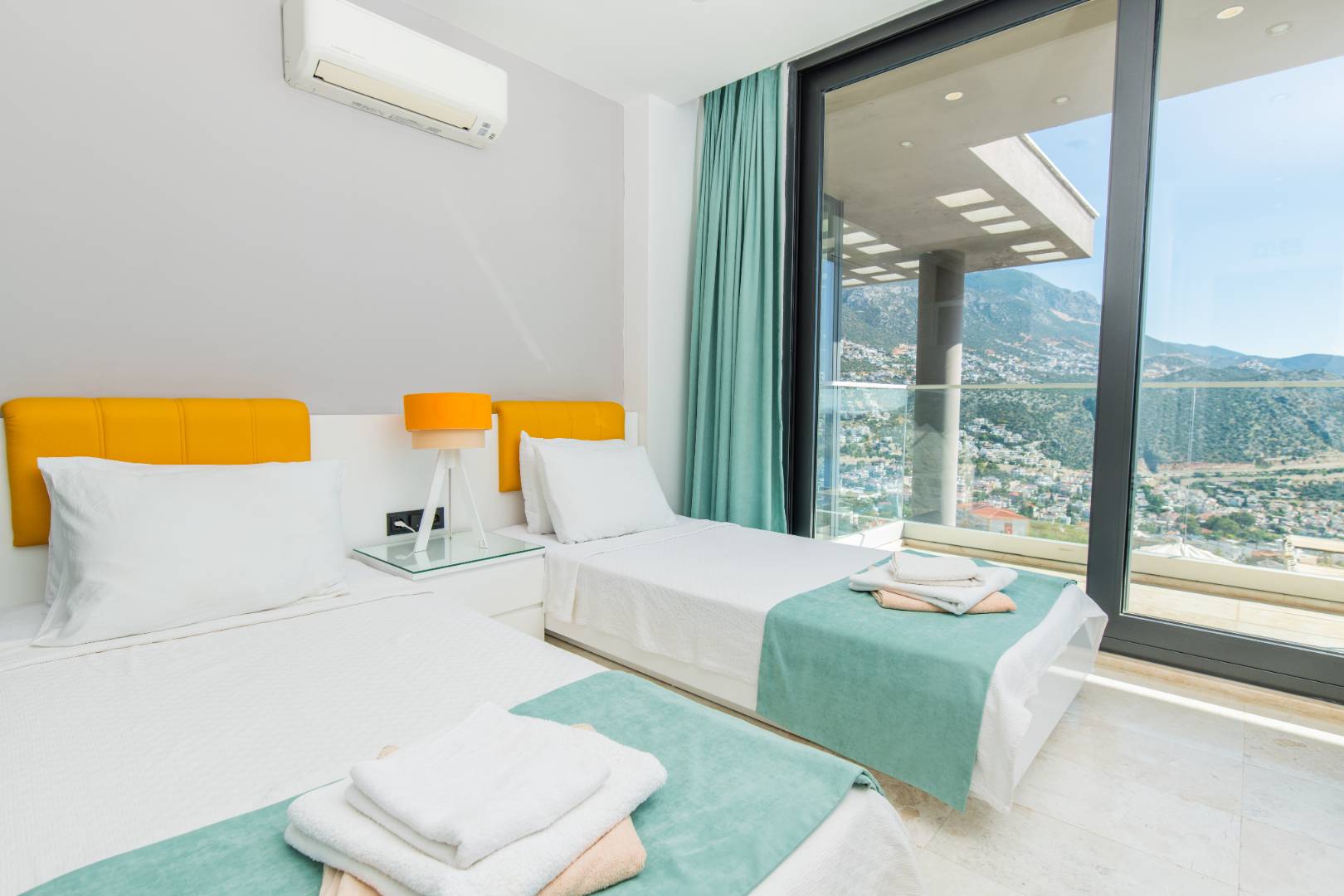 Kaş Kalkan'da Benzersiz Deniz Manzaralı, Özel Havuzlu, 5+1 Lüks Villa
