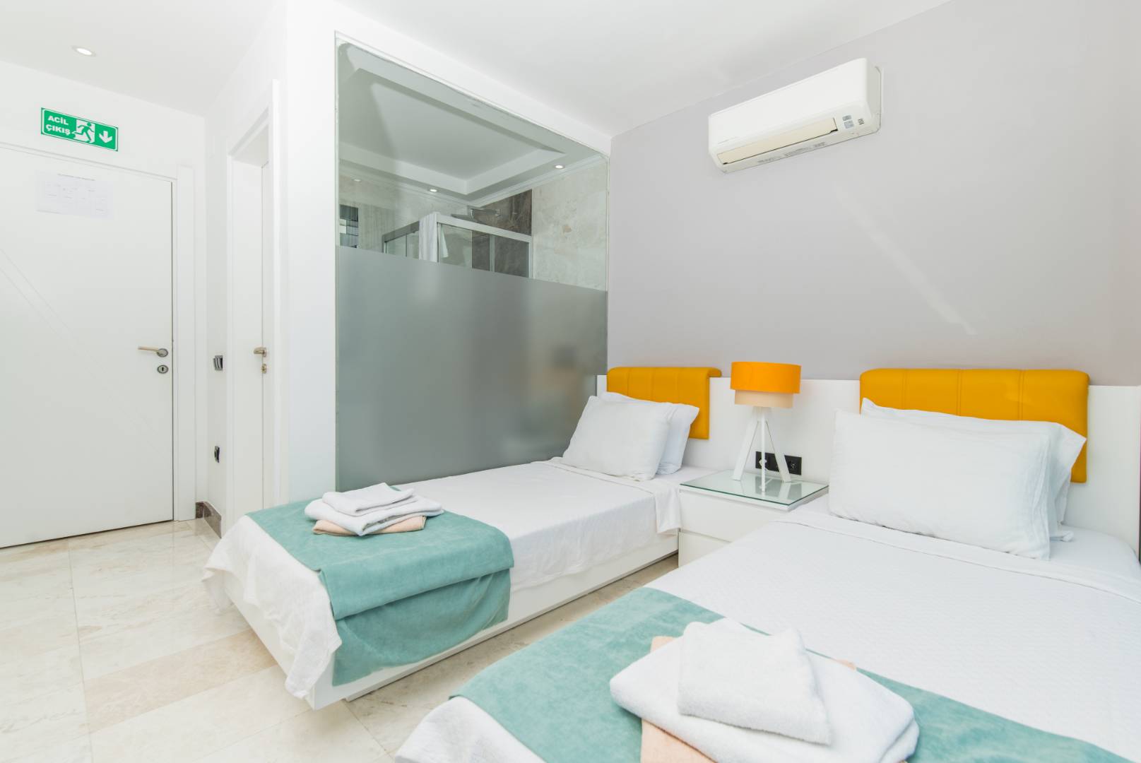 Kaş Kalkan'da Benzersiz Deniz Manzaralı, Özel Havuzlu, 5+1 Lüks Villa