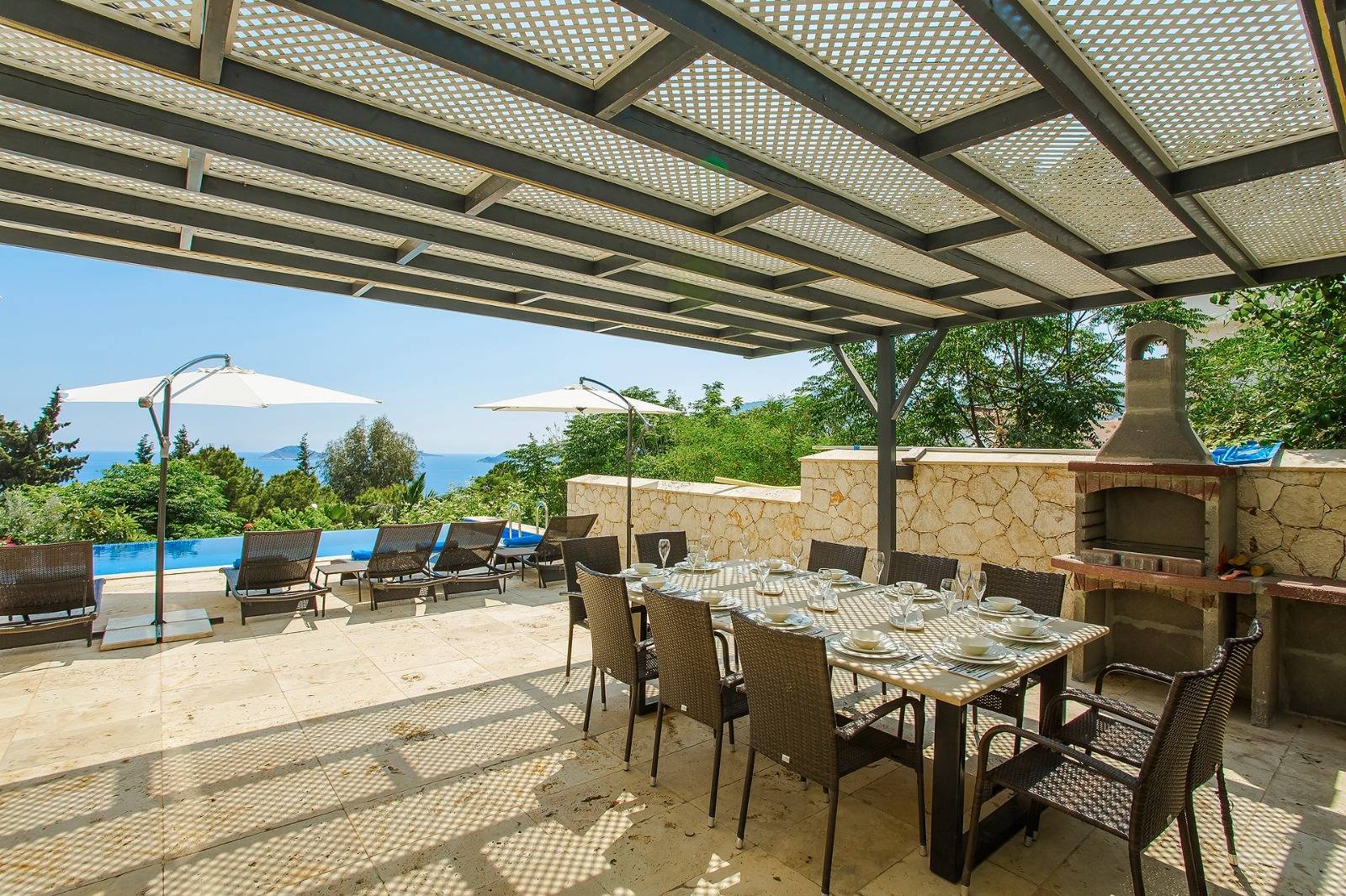 Kaş Kalkan'da Benzersiz Deniz Manzaralı, Özel Havuzlu, Geniş Villa