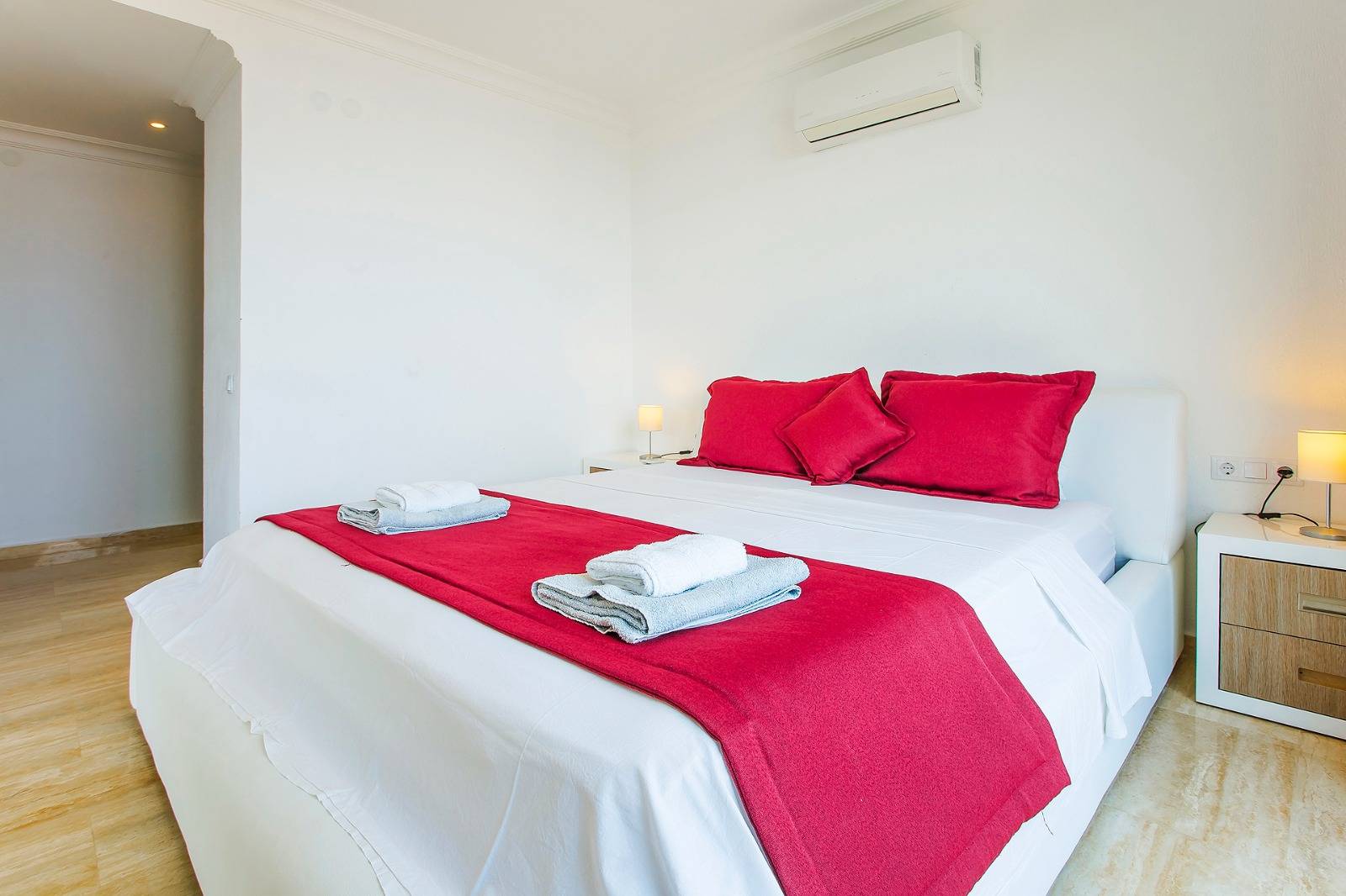 Kaş Kalkan'da Benzersiz Deniz Manzaralı, Özel Havuzlu, Geniş Villa