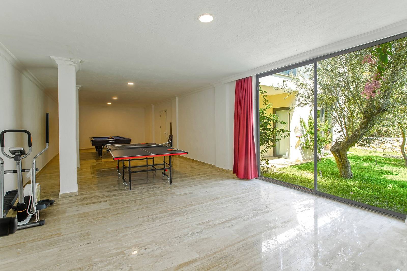 Kaş Kalkan'da Benzersiz Deniz Manzaralı, Özel Havuzlu, Geniş Villa