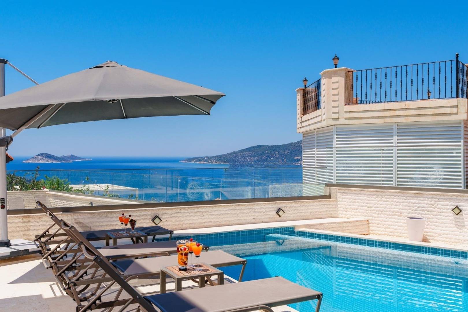 Kaş Kalkan'da Benzersiz Deniz Manzaralı, Özel Havuzlu, İkiz Villa