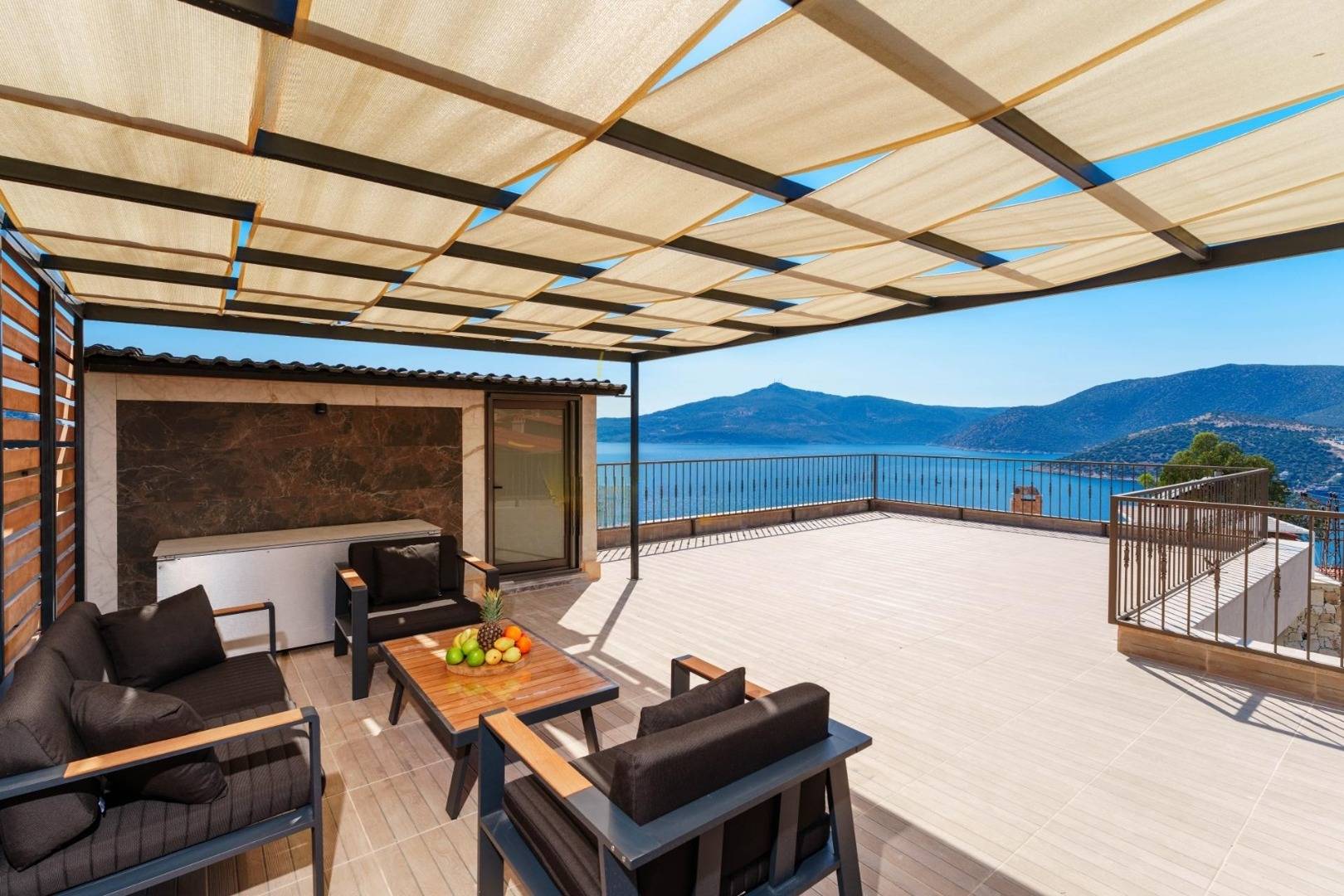Kaş Kalkan'da Benzersiz Deniz Manzaralı, Özel Havuzlu, İkiz Villa