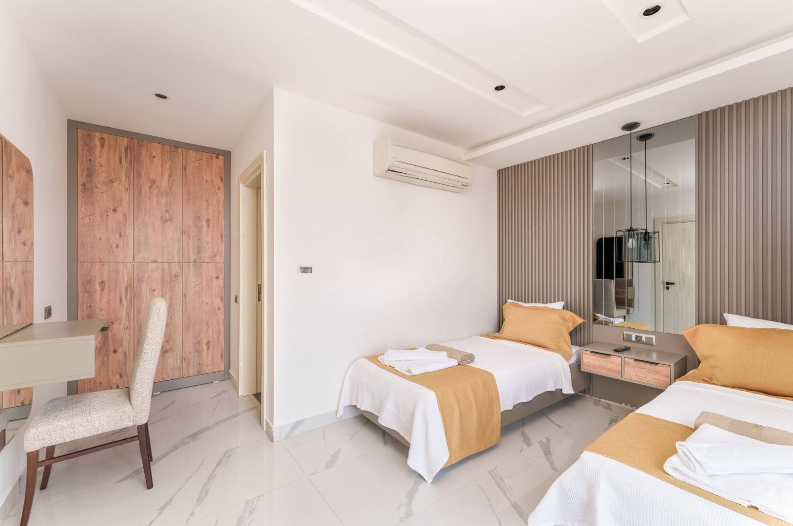 Kaş Kalkan'da Benzersiz Deniz Manzaralı, Özel Havuzlu, İkiz Villa