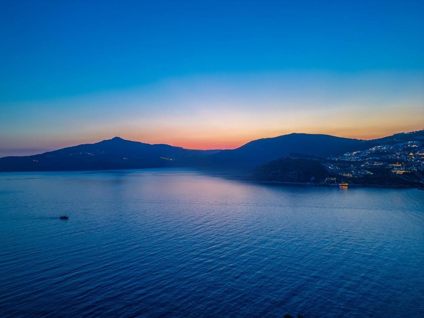 Kaş Kalkan'da Benzersiz Deniz Manzaralı, Özel Havuzlu, İkiz Villa
