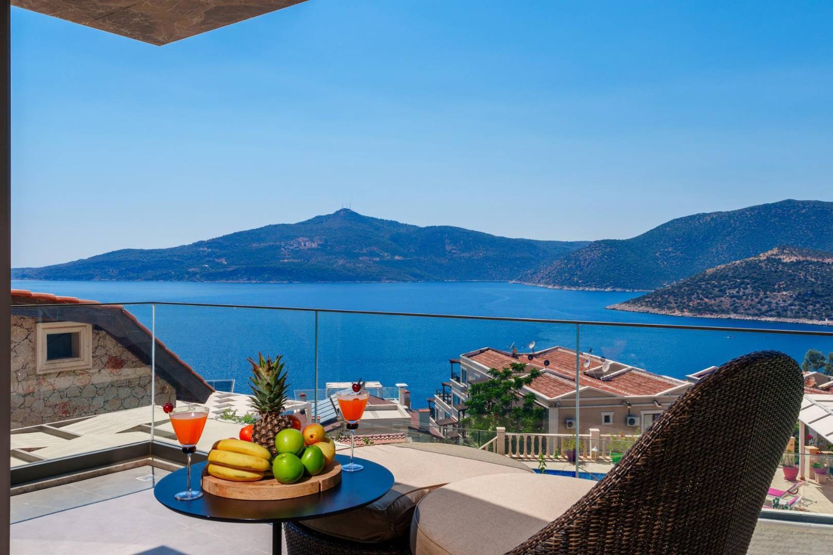 Kaş Kalkan'da Enfes Deniz Manzaralı, Özel Havuzlu, İkiz Villa