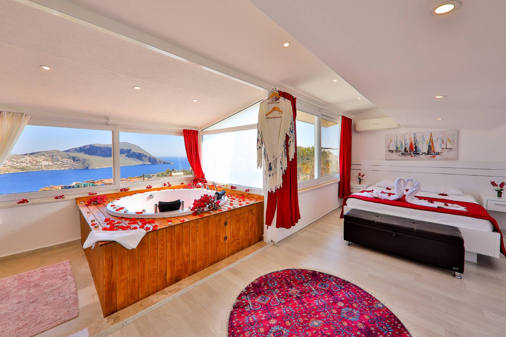 Kaş Kalkan'da Deniz Manzaralı, Özel Havuzlu, 3+1 Lüks Villa