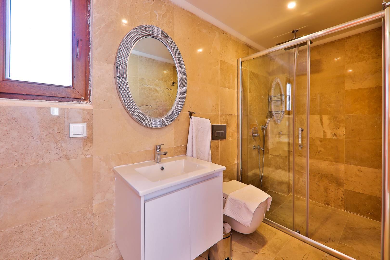 Kaş Kalkan'da Deniz Manzaralı, Özel Havuzlu, 3+1 Lüks Villa