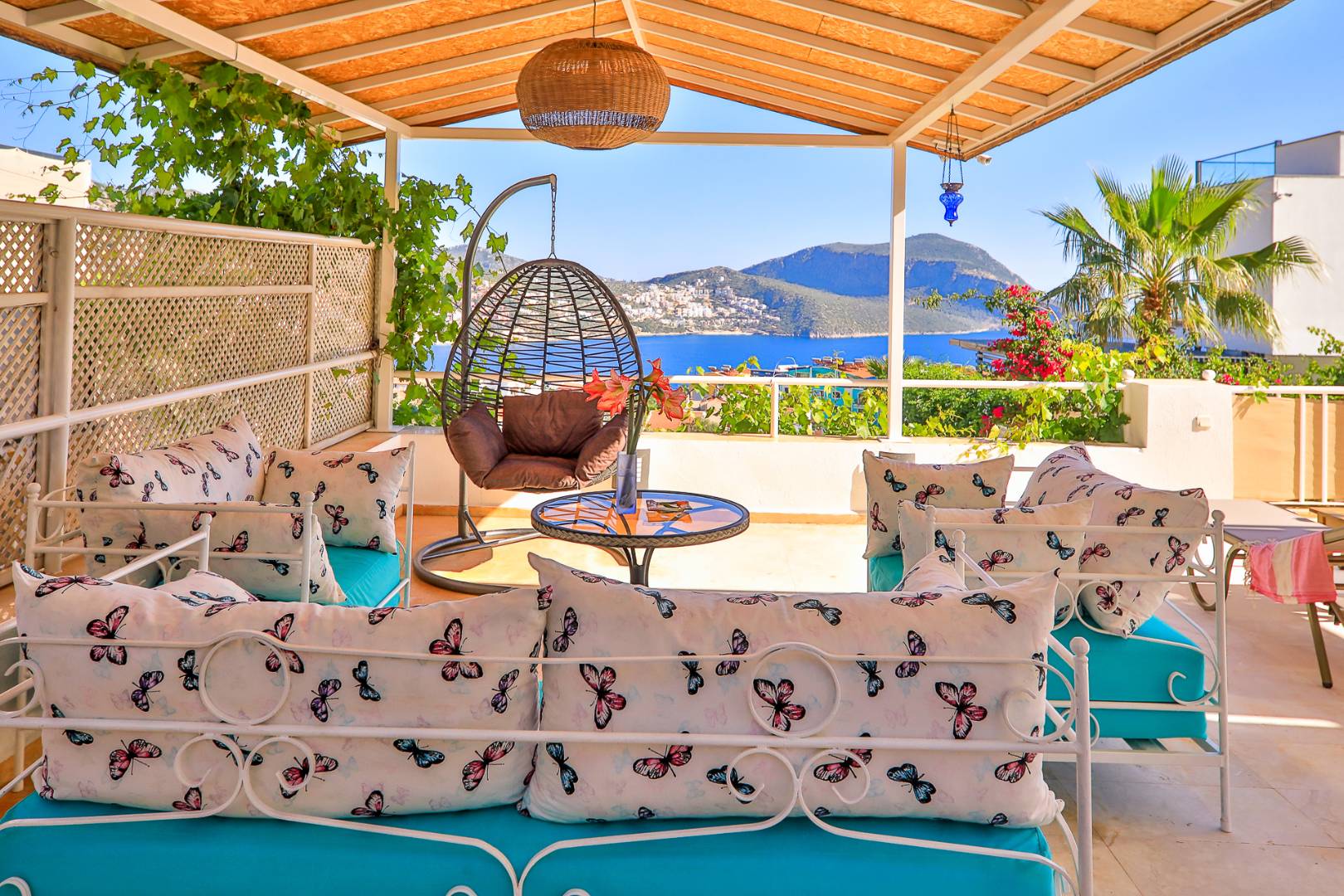 Kaş Kalkan'da Deniz Manzaralı, Özel Havuzlu, 3+1 Lüks Villa