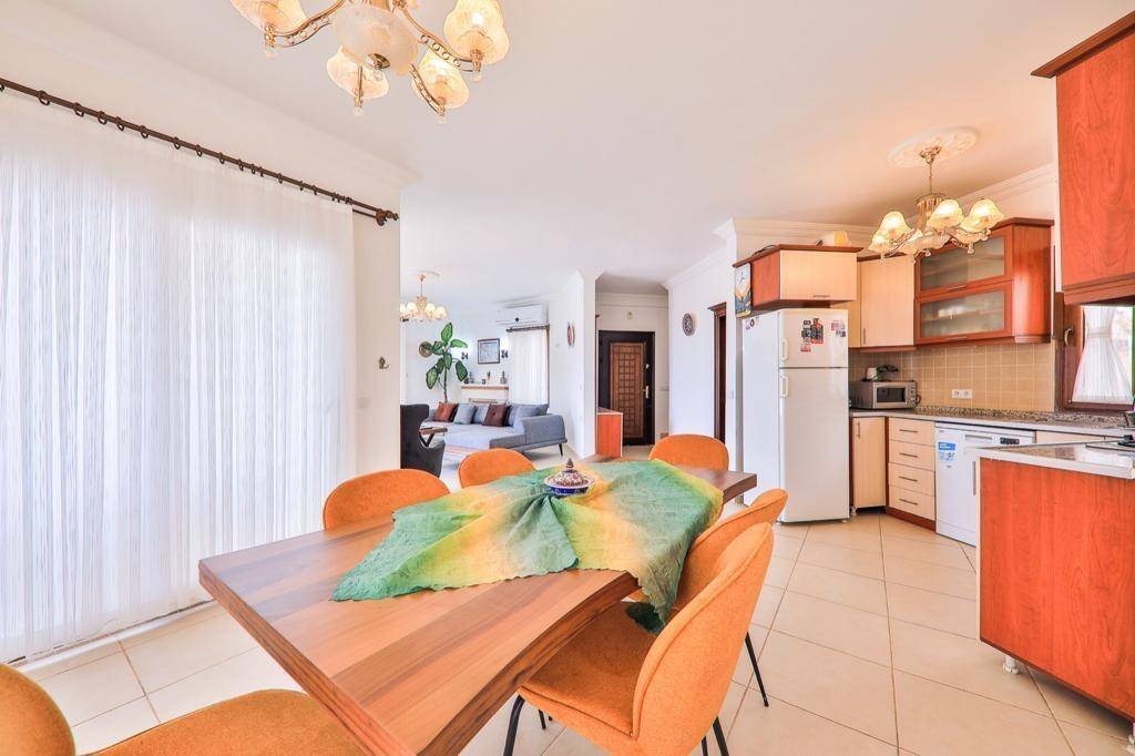 Kaş Kalkan'da Deniz Manzaralı, Özel Havuzlu, Kiralık Merkezi Villa