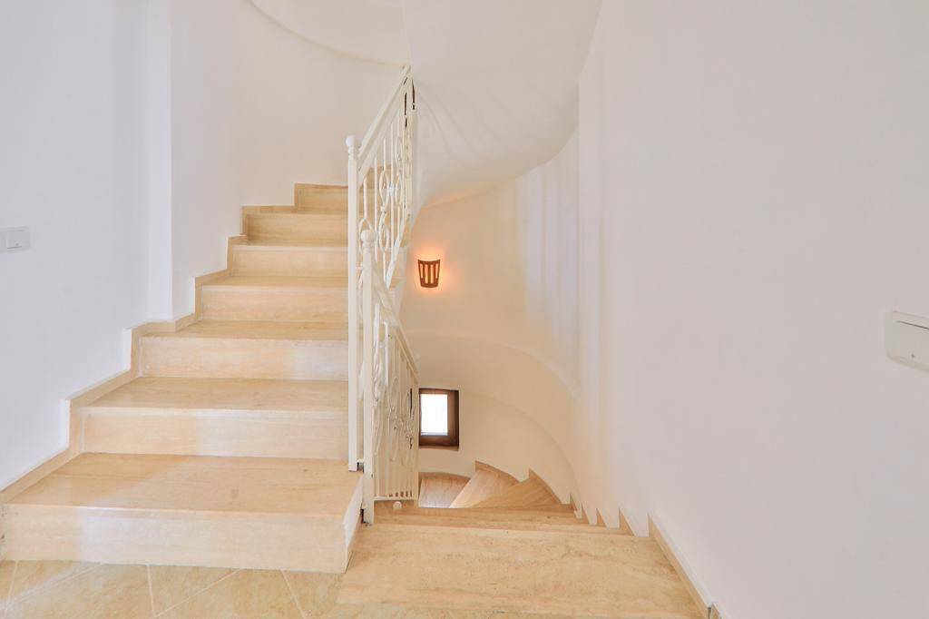 Kaş Kalkan'da Deniz Manzaralı, Özel Havuzlu, Kiralık Merkezi Villa