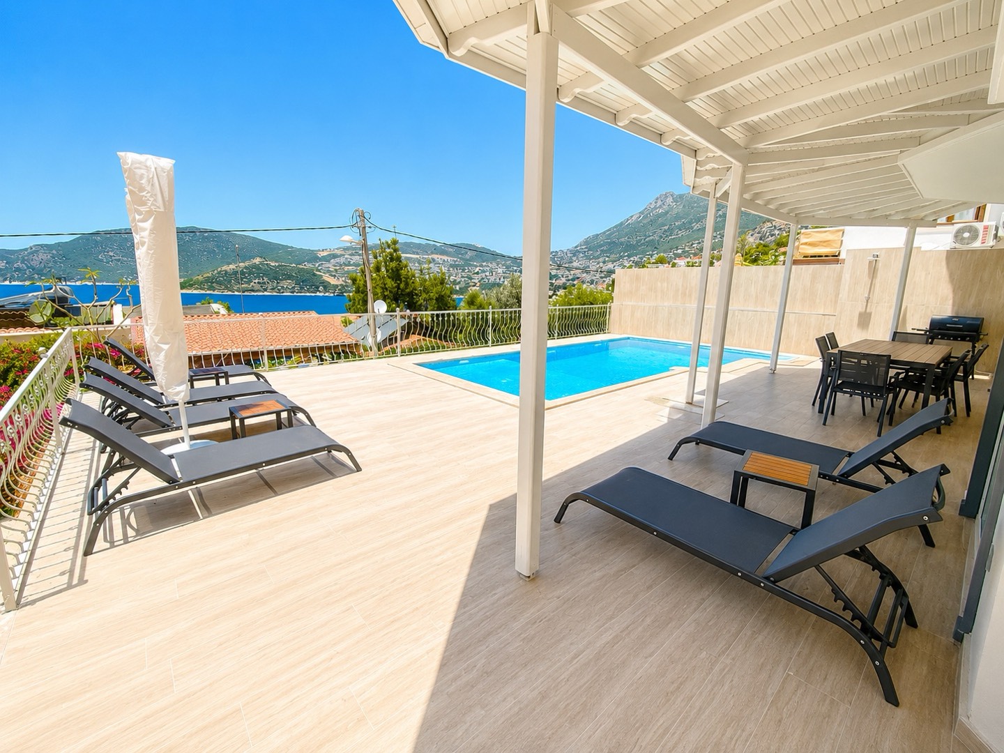 Kaş Kalkan'da Enfes Deniz Manzaralı, 8 Kişilik, Konforlu Villa 25205 — 4