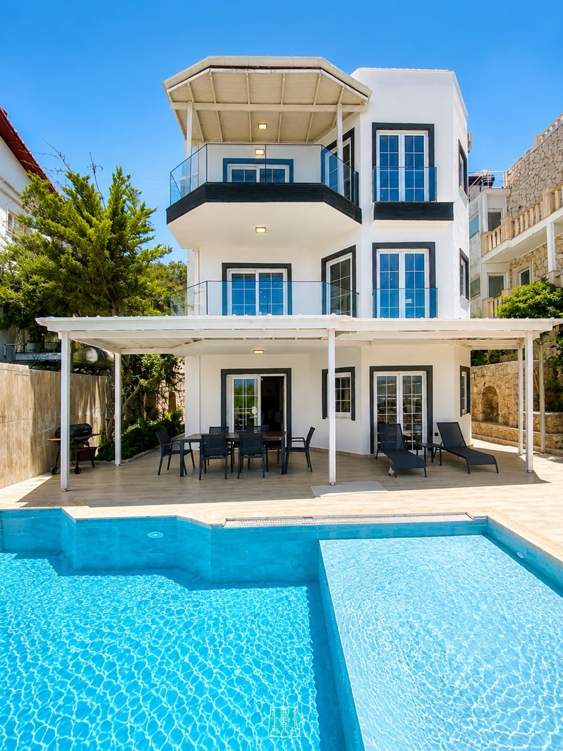 Kaş Kalkan'da Enfes Deniz Manzaralı, 8 Kişilik, Konforlu Villa 25205