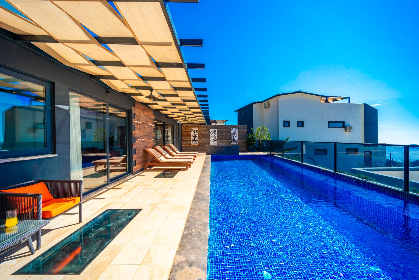 Kaş Kalkan'da Göz Alıcı Deniz Manzaralı, Özel Havuzlu, Lüks Villa